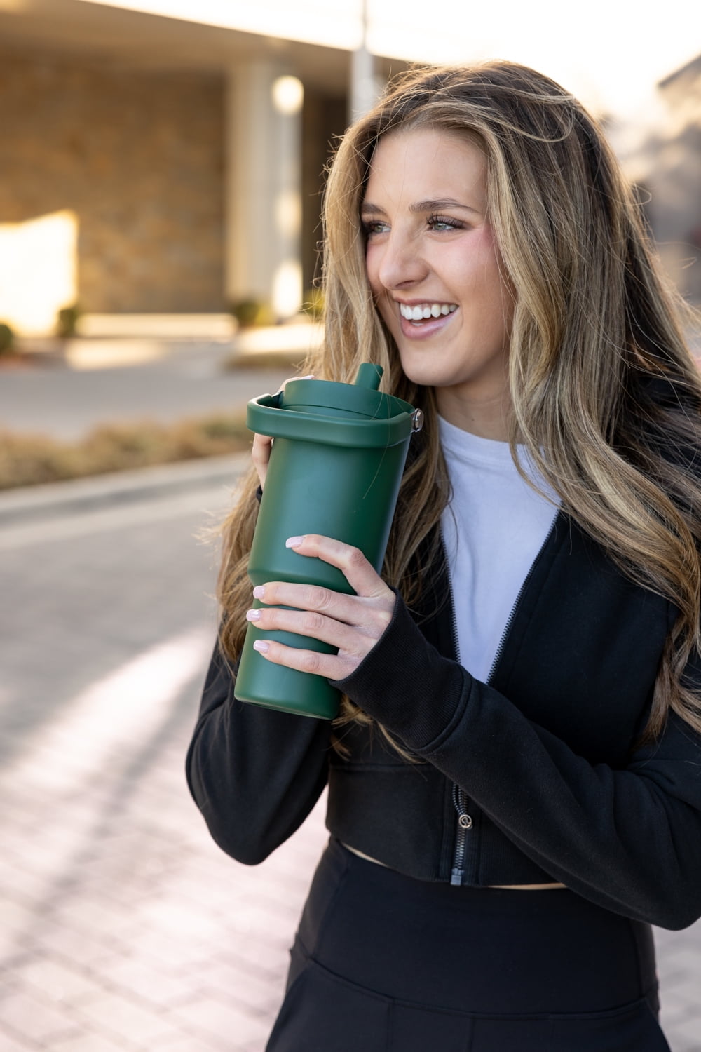 Simple Modern 30 fl oz Insulated Stainless Steel Trek Pivot Tumbler with Straw Lid and Top Handle|Forest M400H