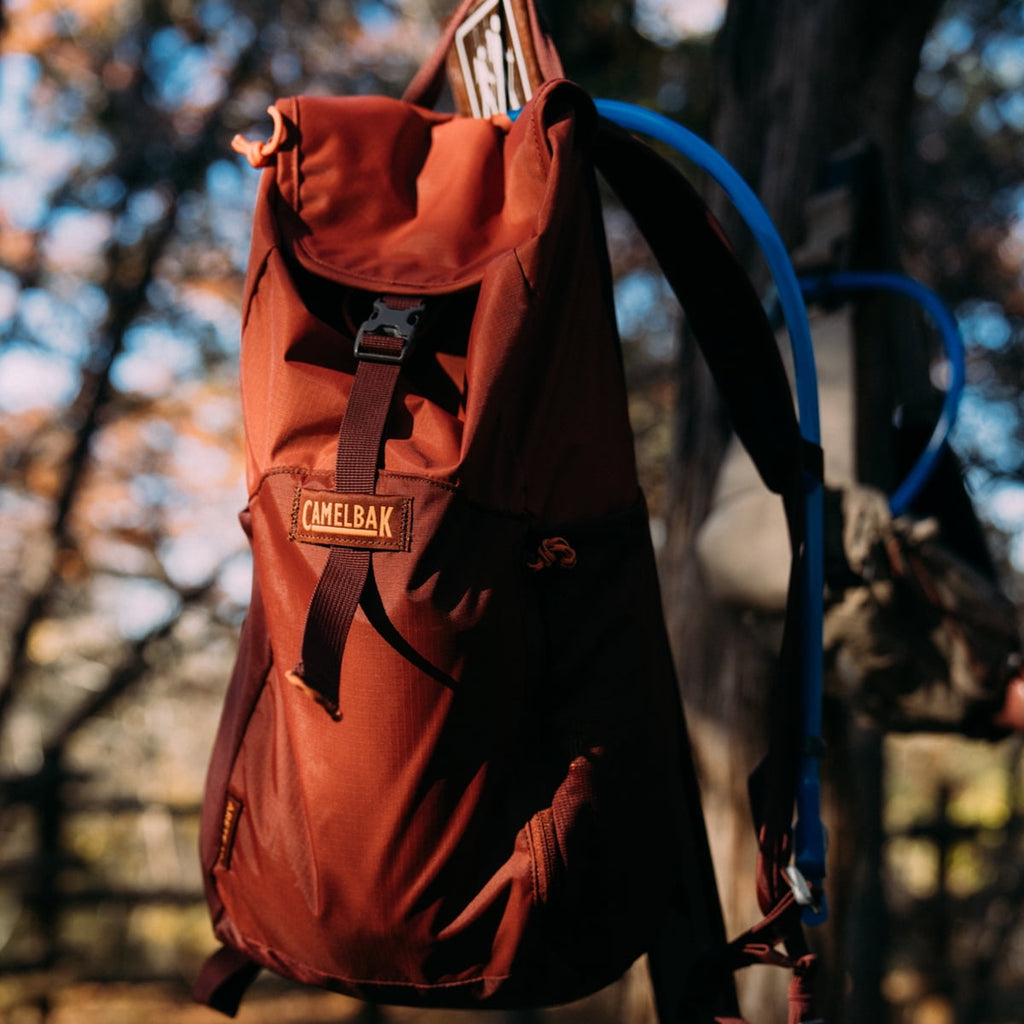 CamelBak Arête™ 18 Hydration Pack 50 oz, Canyon Clay M262Z