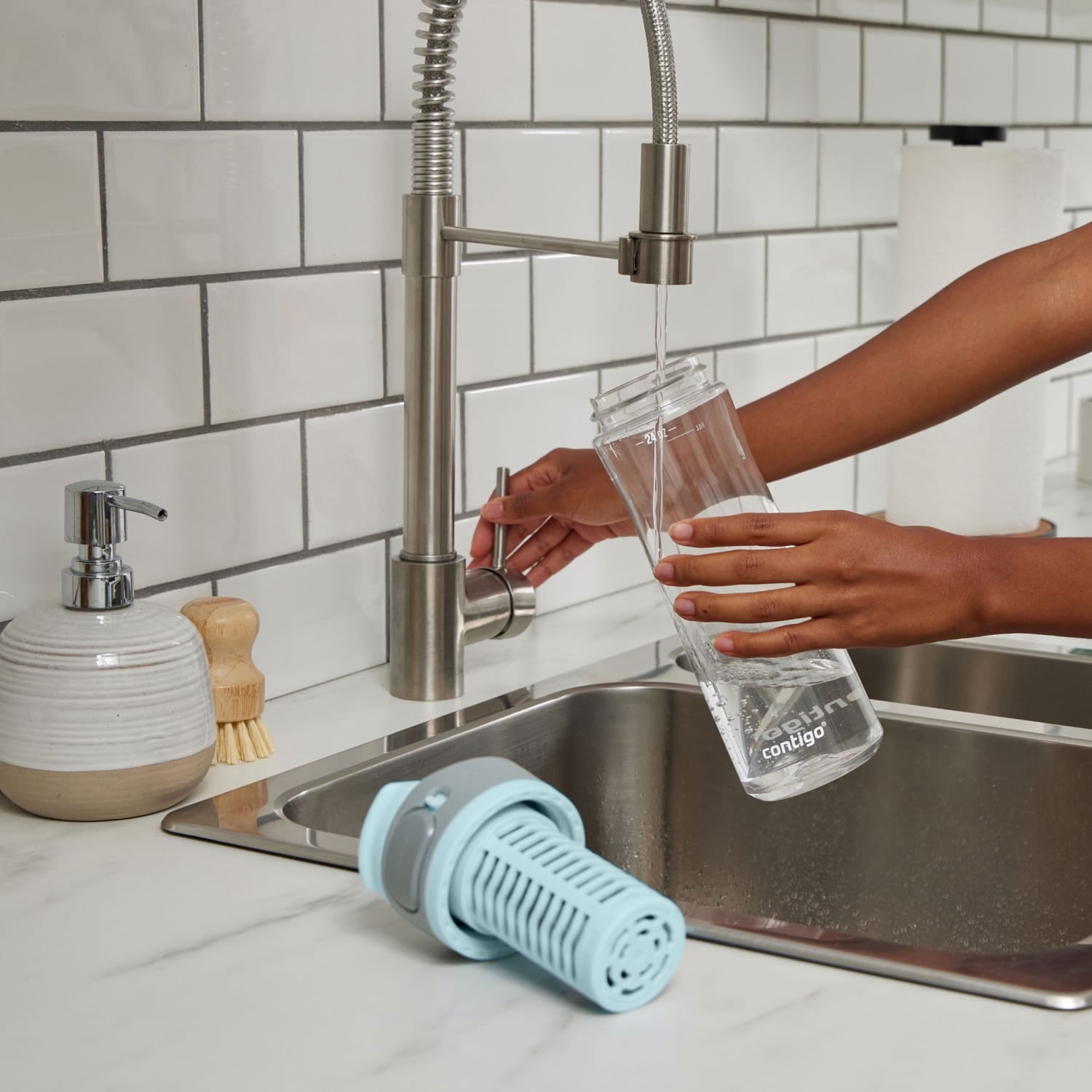 (2 pack) Contigo Clybourn Plastic FreeFlow Filter Water Bottle with AUTOSEAL Lid 24 oz., Salt, with Replacable Filter M53M