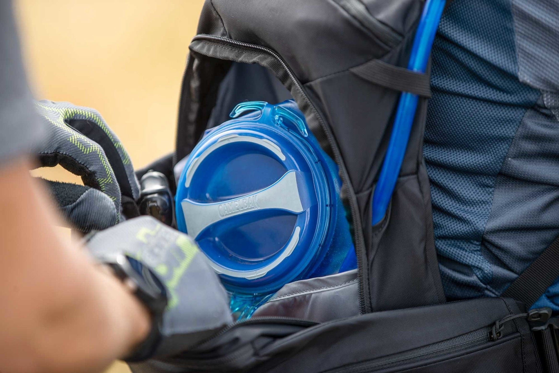 Camelbak Crux™ 2L Reservoir, Blue M274E