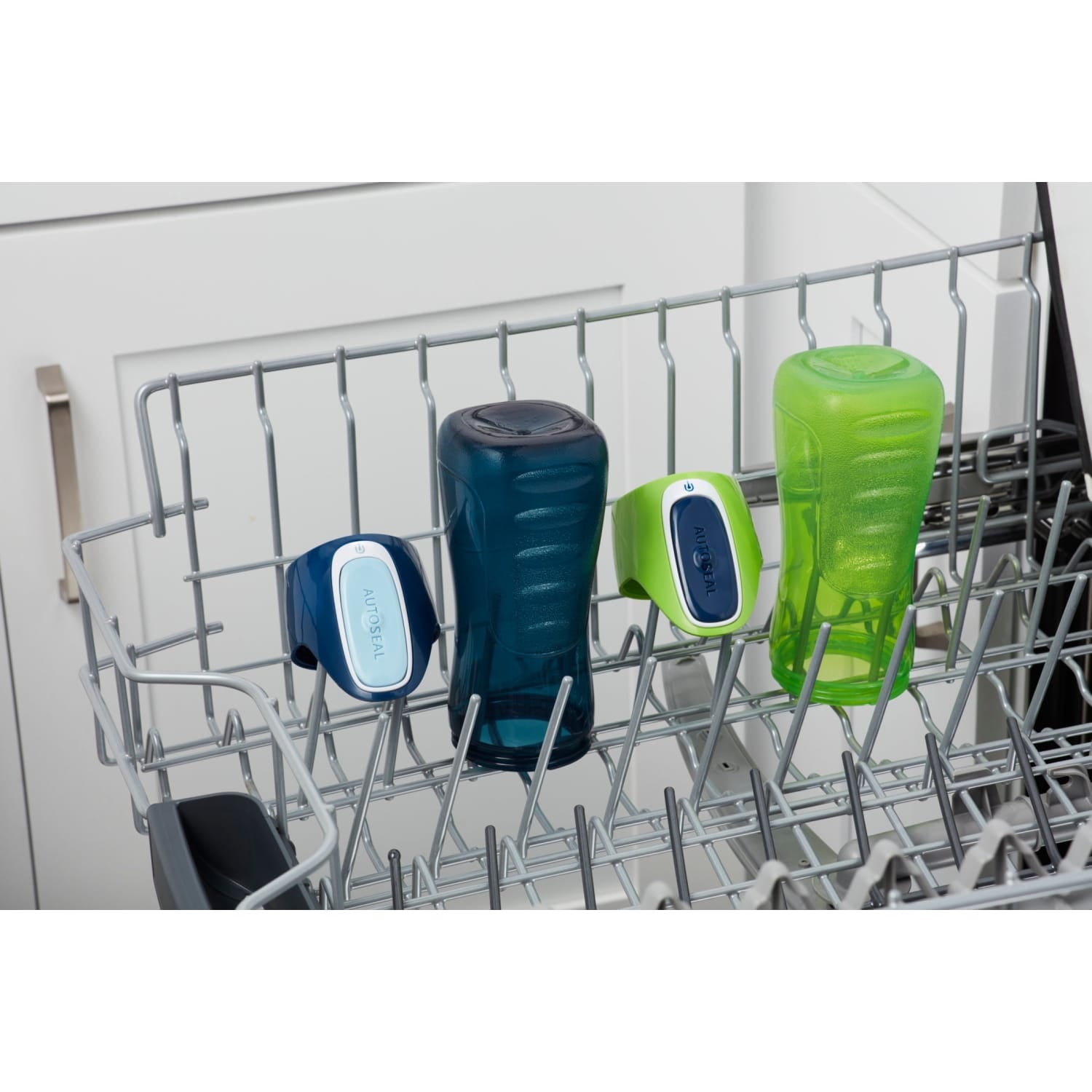 Contigo Kids Trekker Water Bottle with AUTOSEAL Lid Navy Blue and Granny Smith Green, 14 fl oz., 2-pack M123K