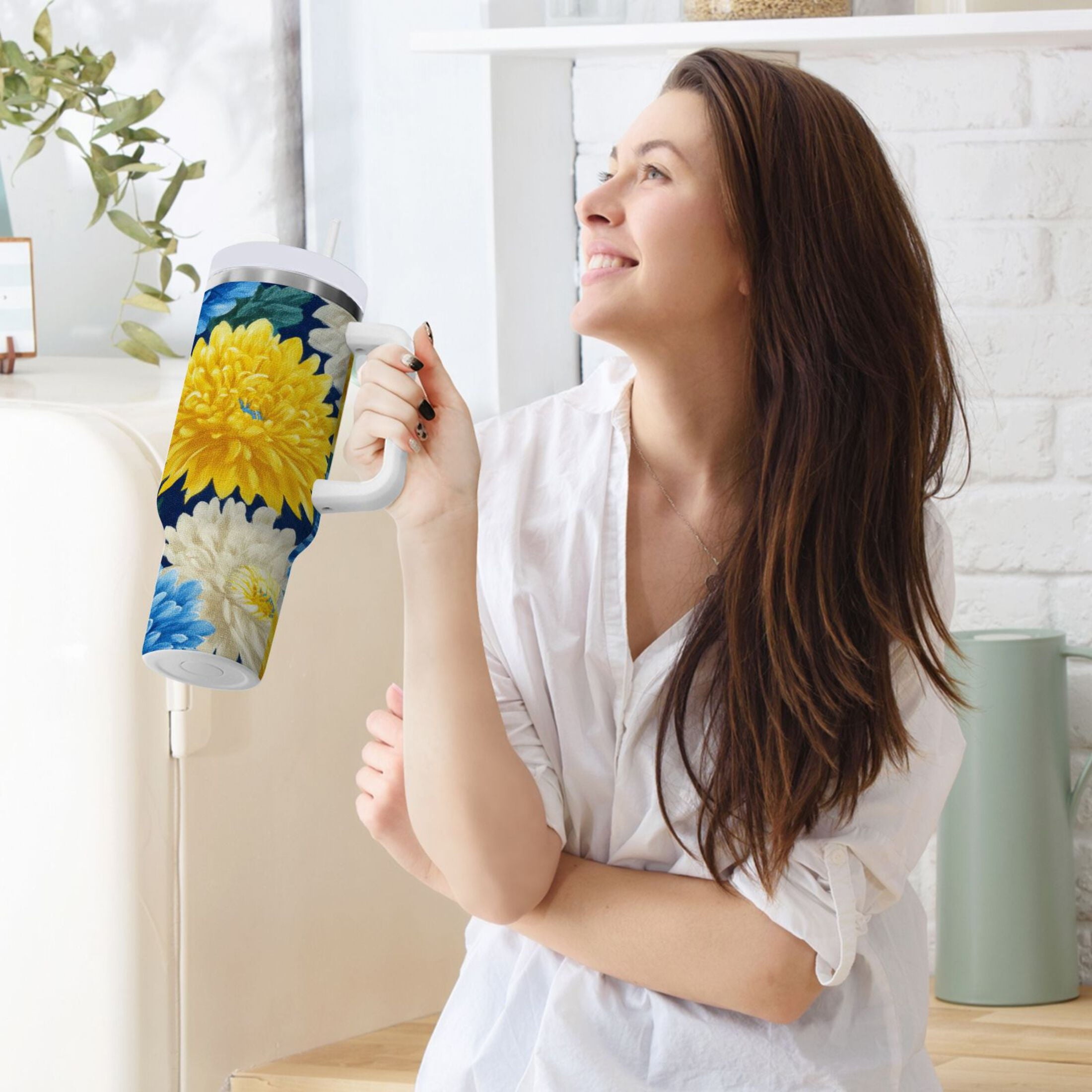 30 oz Insulated Stainless Steel Tumbler Double Wall Stainless Steel Tumbler with 2-Way Drinking Yellow and White Chrysanthemum M469D