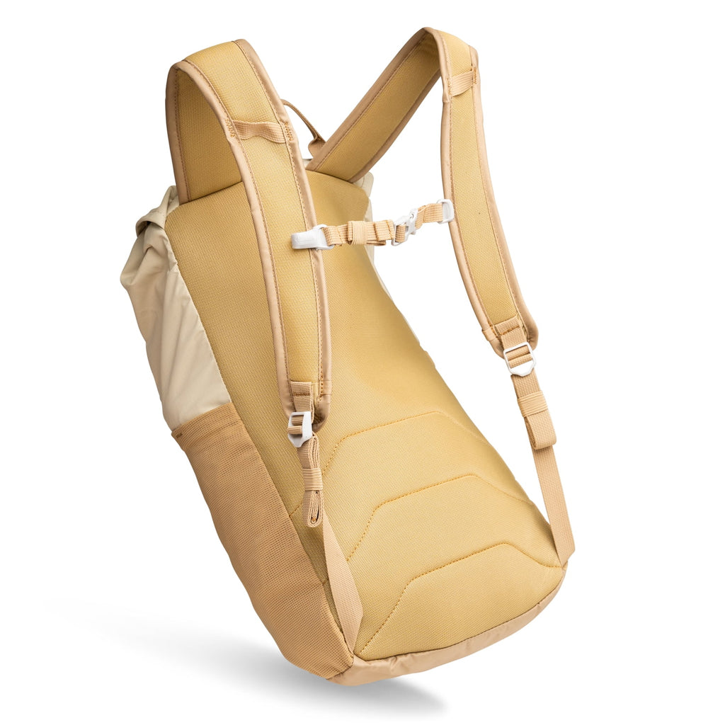CamelBak Arête™ 18 Hydration Pack 50 oz, Canyon Clay M249D