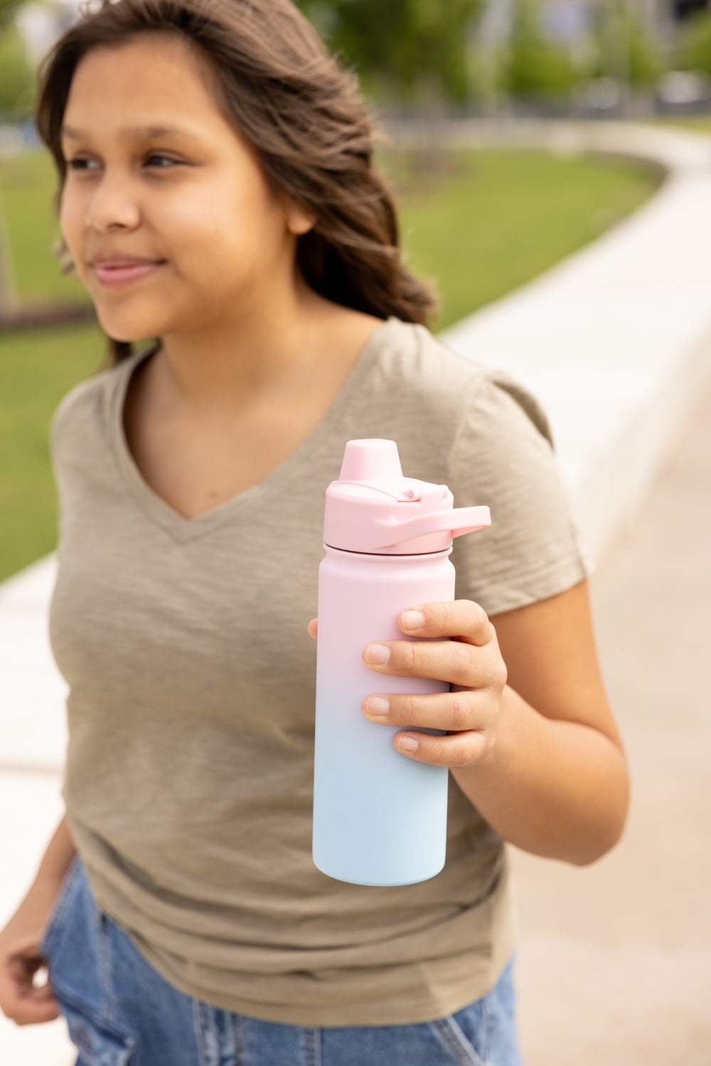 Simple Modern 18 fl oz Insulated Stainless Steel Summit Water Bottle with Covered Silicone Straw Lid | Sweet Taffy M395V
