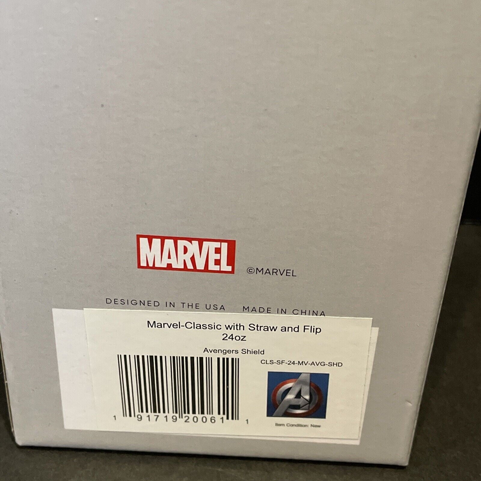 Simple Modern Insulated Avengers Shield 24oz  Tumbler W/Flip Lid and Straw Lid M426H
