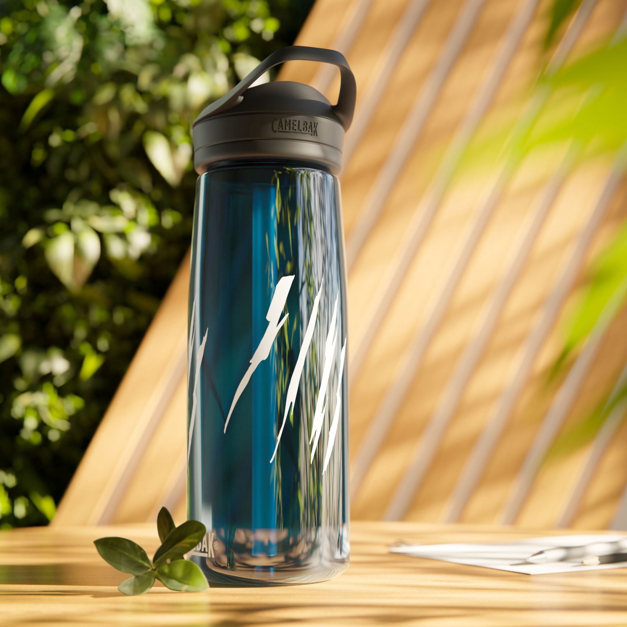 Effete Feline Claw Marks Scratch CamelBak Eddy®  Water Bottle, 20oz\25oz M307L