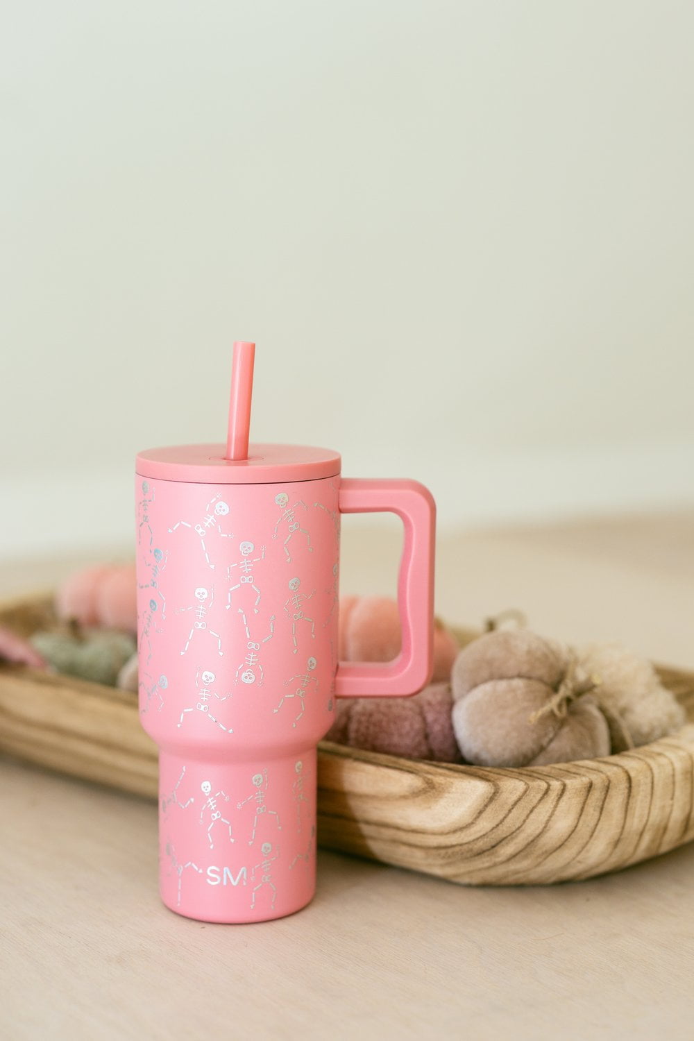 Simple Modern 30 fl oz Insulated Stainless Steel Trek Tumbler with Straw Lid | Seaglass Sage and Cream Checkmate M690W